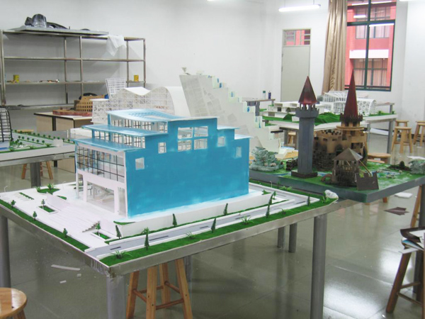 ����ģ�͹�˾������ģ������