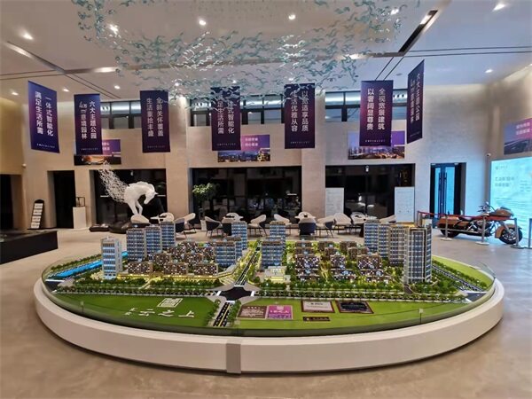 ɳ�Pģ�����������Xһƽ���׵� 2025�r(ji��)���